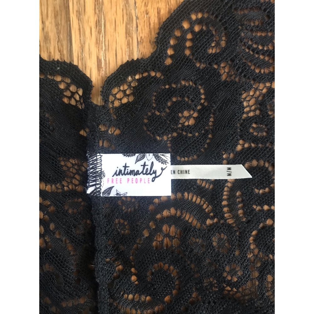 FREE PEOPLE intimates Black Lace cropped barmy